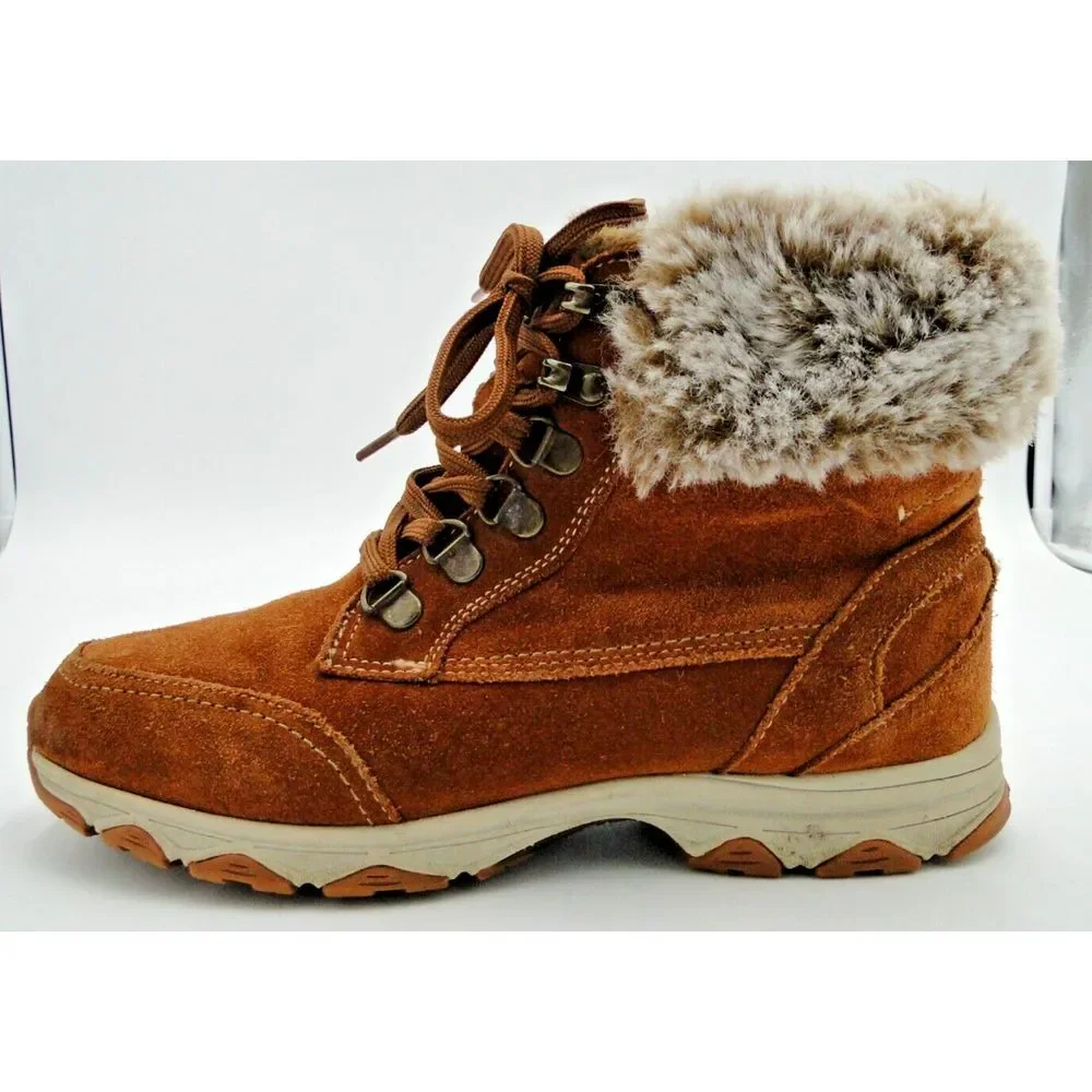 G.H Bass Alaska Womens Boots Water Resistant Chestnut Color w/Faux Fur Size 7.5M